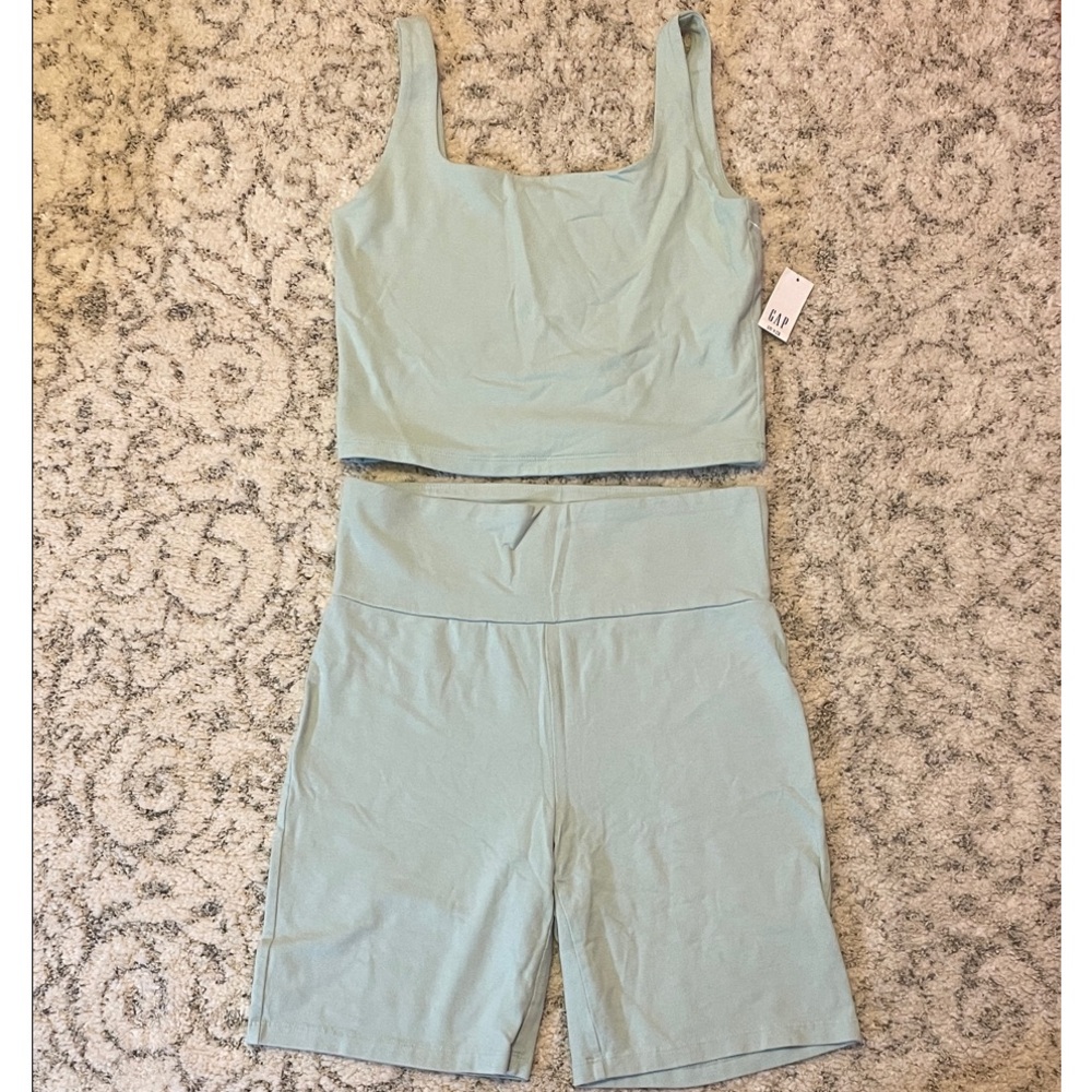 GAP cotton crop top and biker shorts set